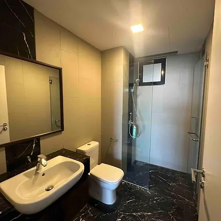 Lm Homeyb 3Br Coastline Family Suite For 4-14 Pax With Nexflix & Coway Water Purifier Tanjung Tokong Exterior photo